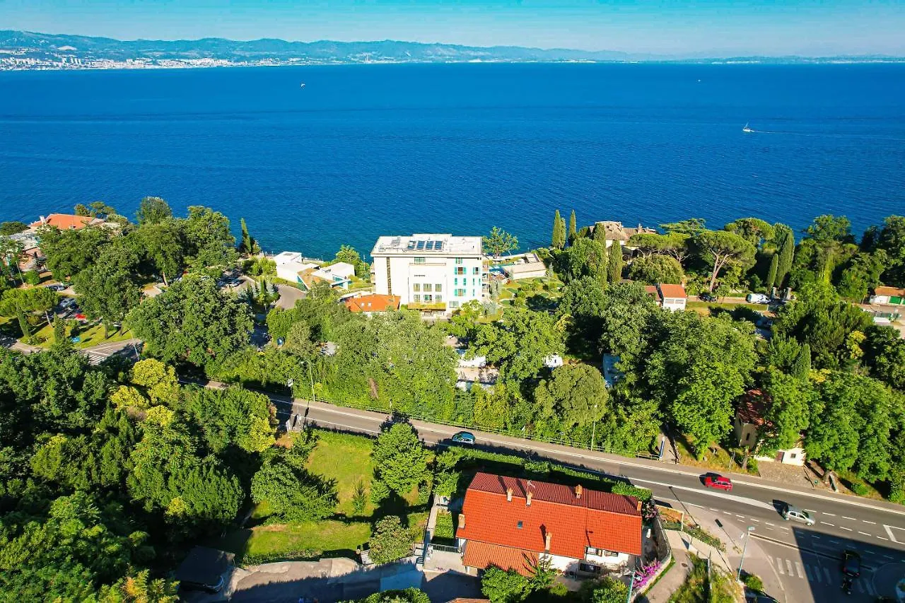 Apartment Igor No.2 - Free Parking - Ika, Opatija